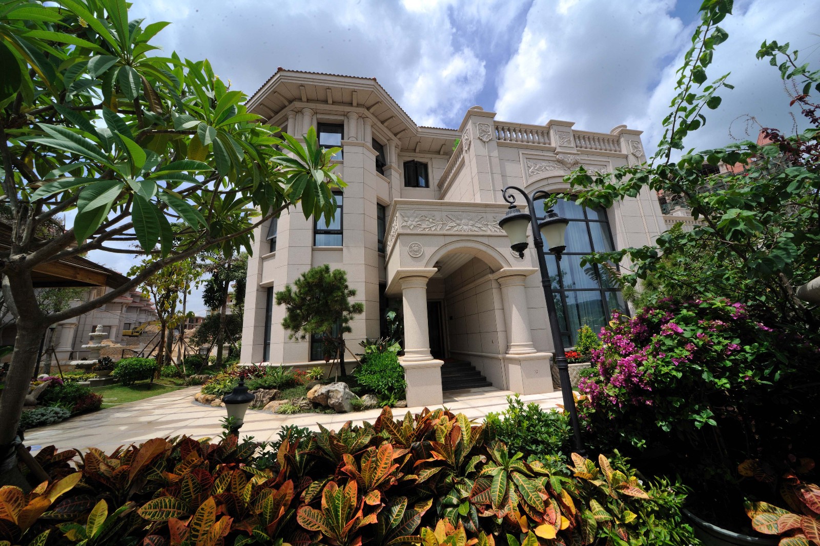 紫湖绿景山庄家具展厅