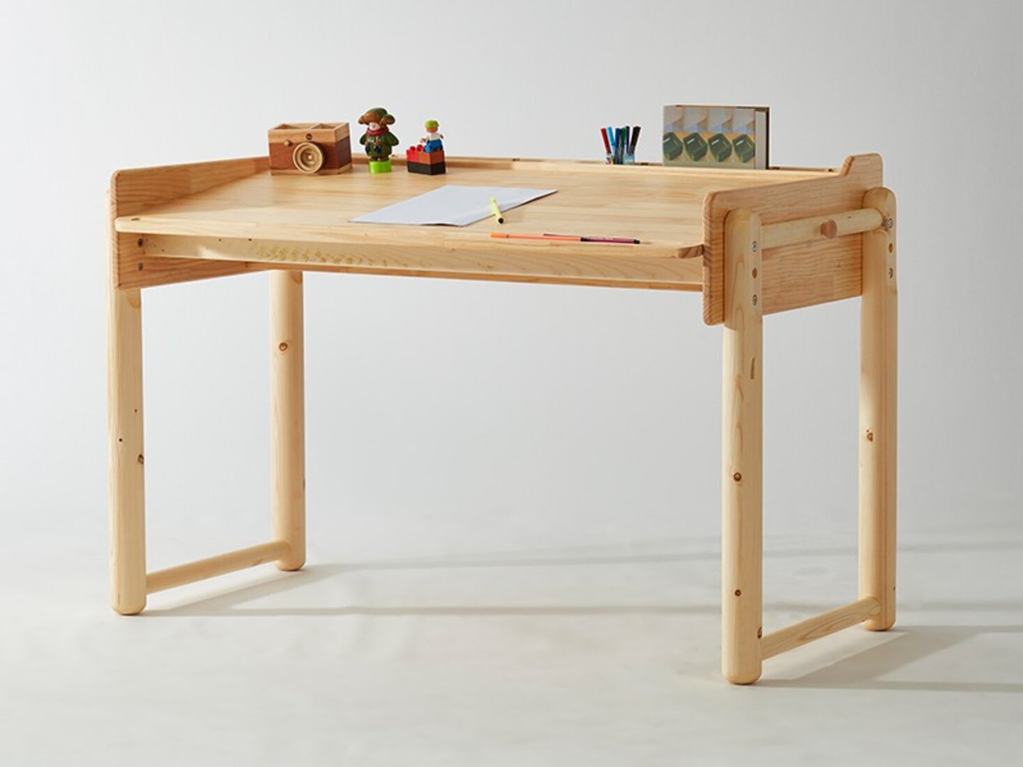 童趣儿童实木斜面书桌0100082