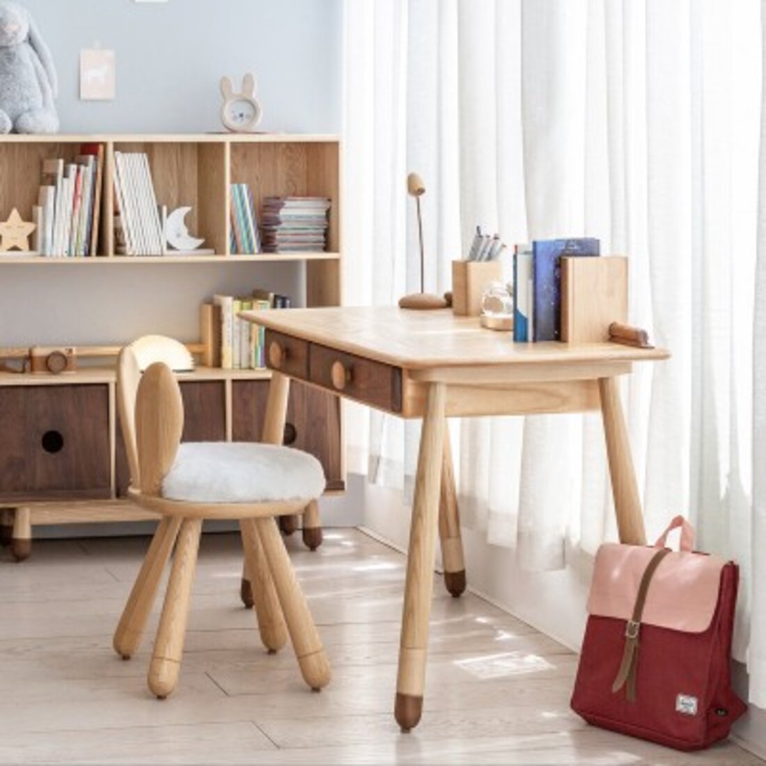 实木儿童学习桌家用写字桌椅套装小学生书桌可升降写字台松木课桌-阿里巴巴