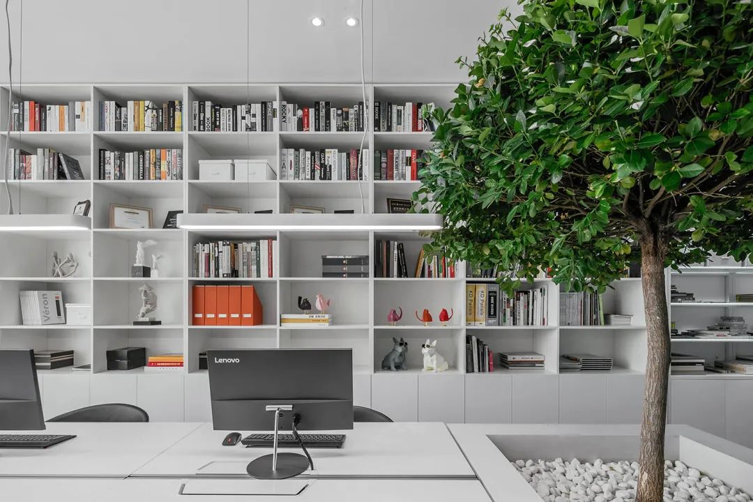 极简主义的办公空间，把纯净体现到极致 | 触觉设计